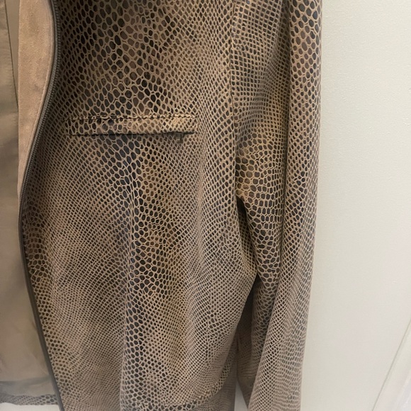 Peter Nygard leather jacket Size 12 - Picture 8 of 9